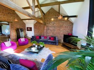 Lounge Area- click for photo gallery